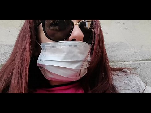 ❤️ Ніколетта мститься своєму сусіду і пісяє в його гаражі (Спеціальний італійський карантин Covid19) ️ Порно у нас ❌❤